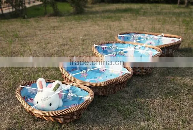 Wholesale cheap indoor wicker rattan pet cat house