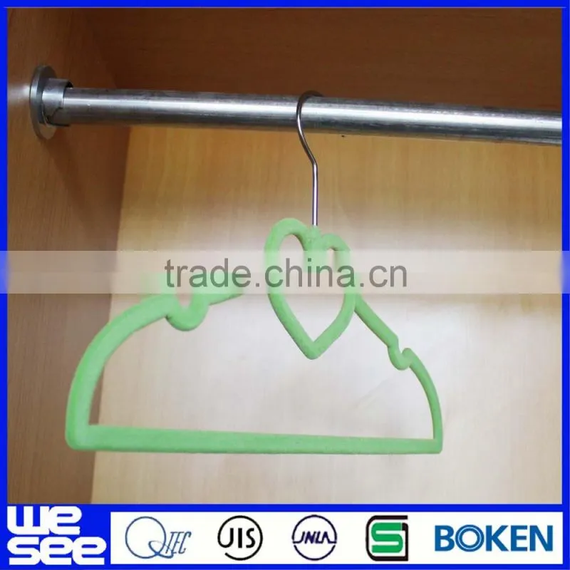 Heart type none slip thick plastic hangers
