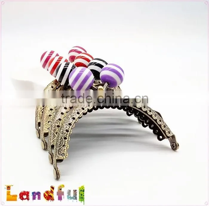 8.5cm 3.35inch Candy Ball Bronze Round Engraving Embossed Lace Purse Frame