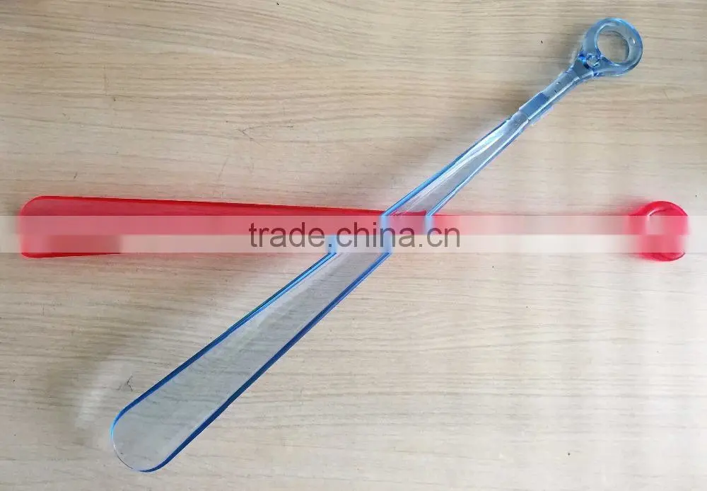 Plastic shoe horn