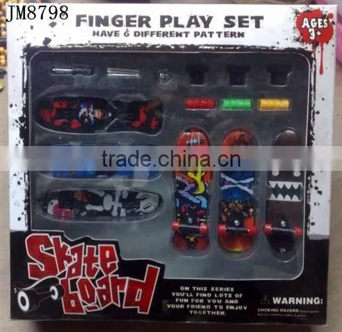 Hot finger skateboard school gate installed 6