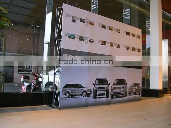 Magnetic Locking Pop up Display stand with Graphic