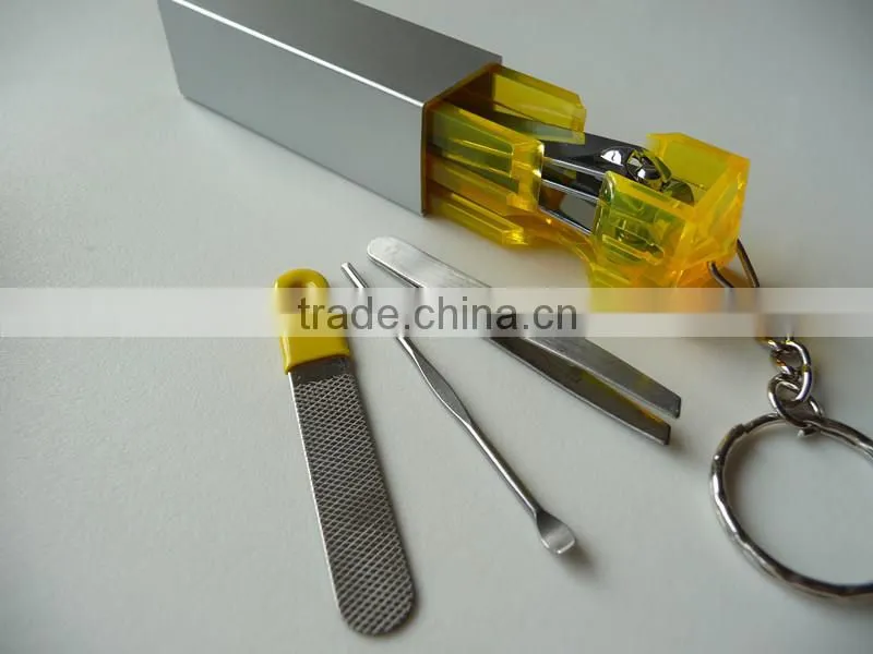 2015 Innovative design Manicure pedicure set with keychain