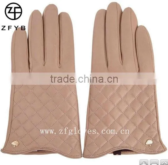 Fashion elegant warm goat skin lady's winter glove