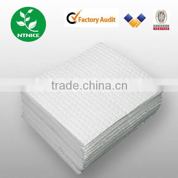 oil spill absorbent blanket/pad