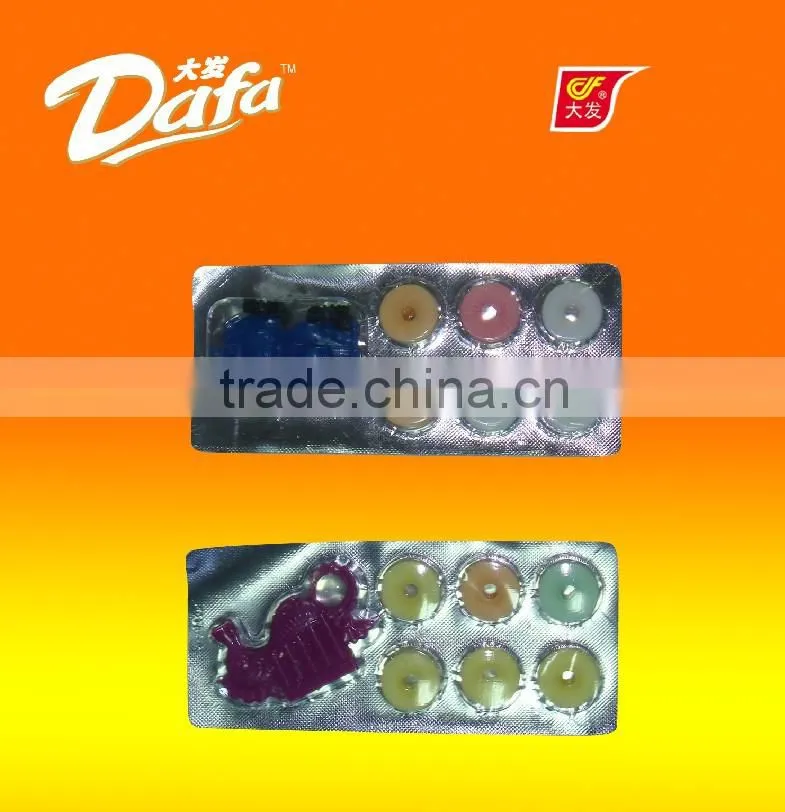 Dafa whistle press candy with toy