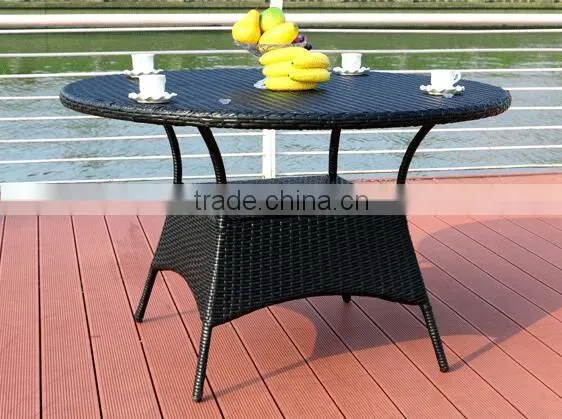 New Style High Quality Old Europe Style Synthetic Rattan Garden Furniture Table Set