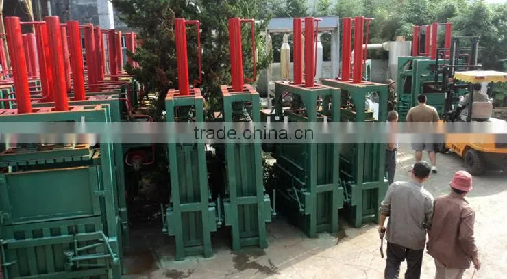 Hot Sale Sawdust Cloth Hydraulic Press Hay Baler