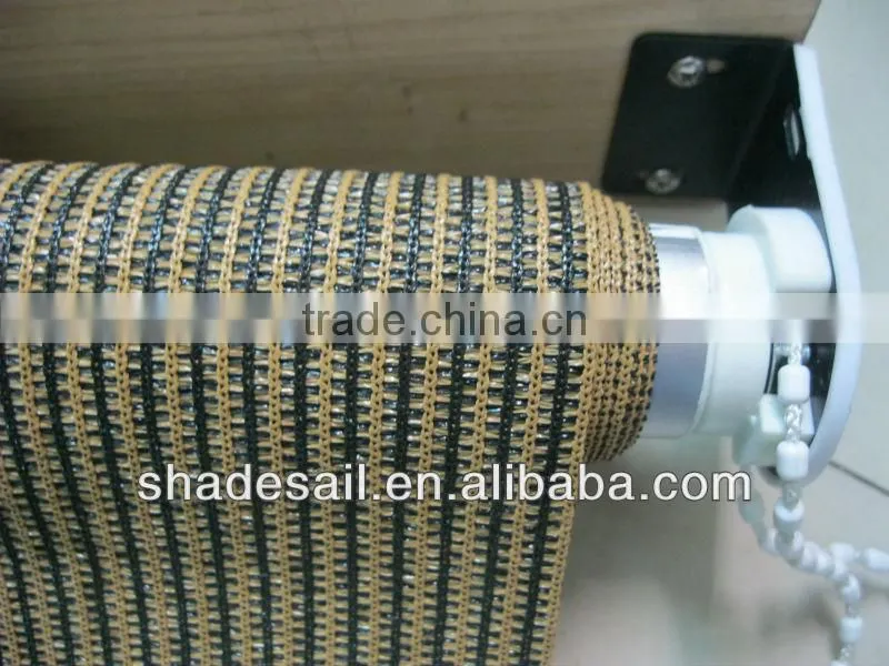 100%HDPE Exterior Roll Up Window Shades,Door ShadesProtection of privacy Effectively reduce sunlight and ultraviolet