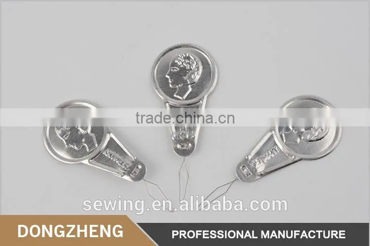 Hot selling silver tone pattern carved bow wire easy needle threader