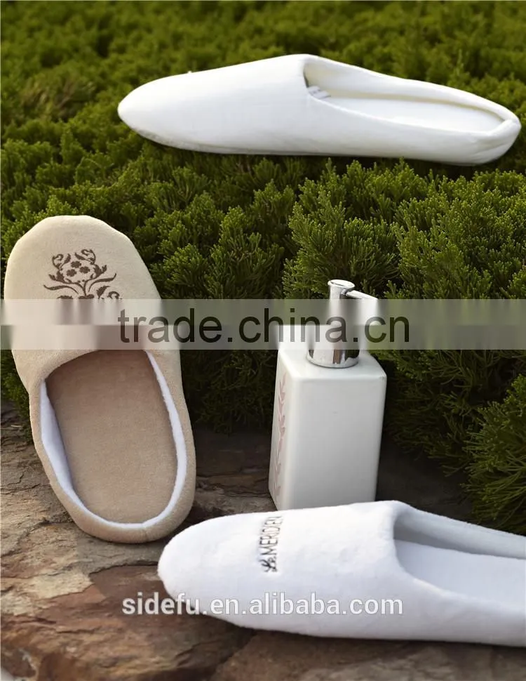 High Quality Customized Embroidered Hotel Coral Fleece Slipper