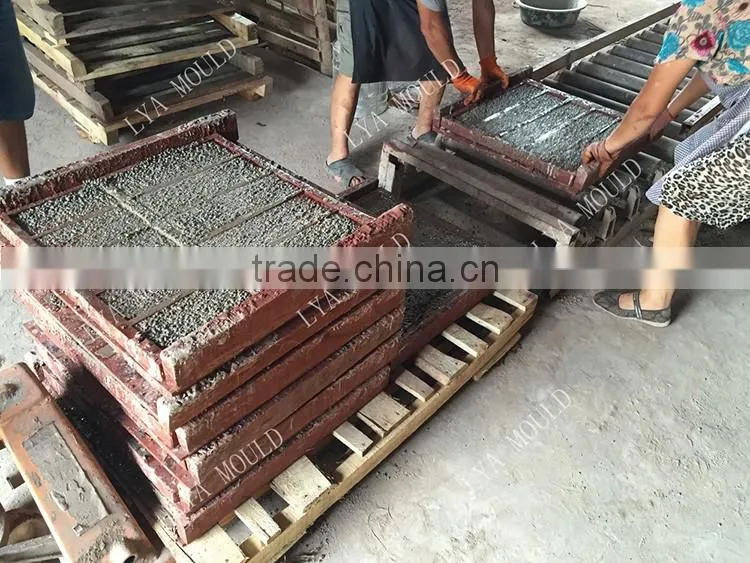 Silicone material manufactured stone veneer panels