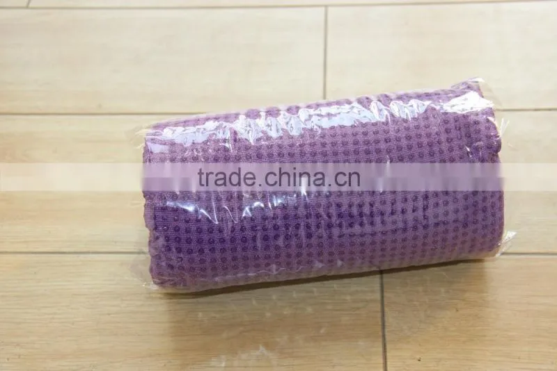 2017 hot sale machine Washable Yoga Towel With Non-slip Silicone Dots microfiber towel