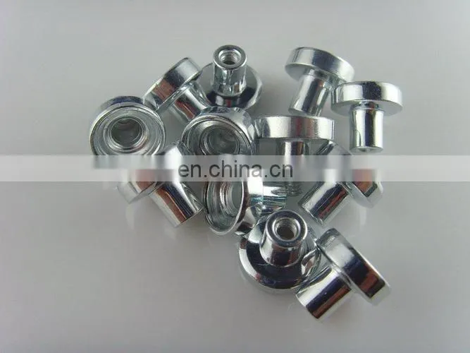 magnetic hook assembly