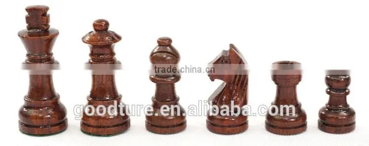 Mini Round Box Magnetic Wooden Chess Set