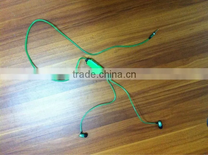 3.5mm Plug In-ear Glowing Earphone