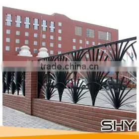 Simple morden metal fence / wrought iron fence