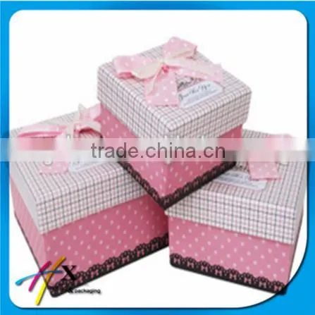 White cosmetic box paper material