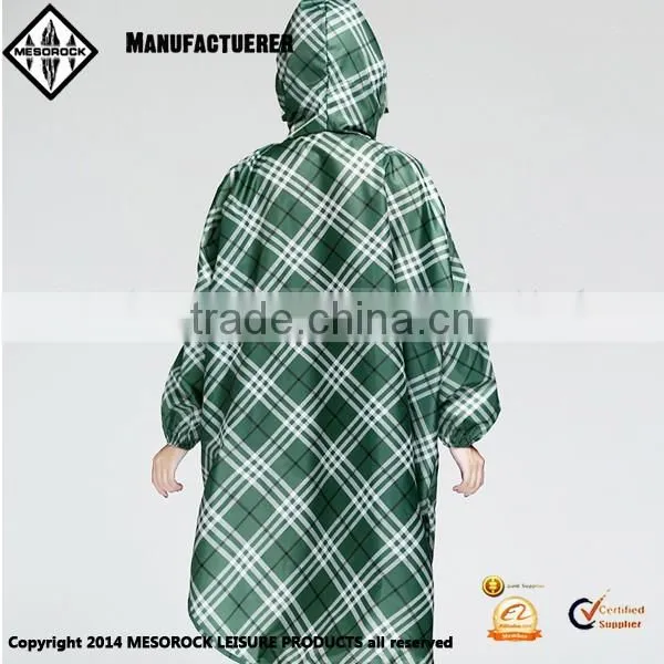 Free size reusable unisex waterproof portable raincoat emergency rain poncho