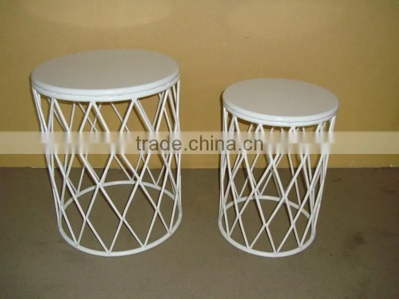 Set of two Metal round chair