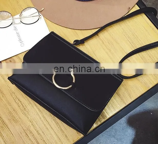 2017 Autumn And Winter New Retro Shoulder Bag Fashion Oblique Shoulder Bag