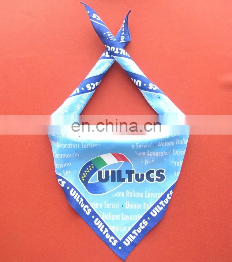 Wholesale cotton triangle dog bandana custom cute pet bandana custom printed promotional doggie pet scarf