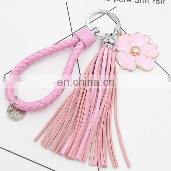 Promotion Tassel Style Leather Key Chain with Metalflower Pendant