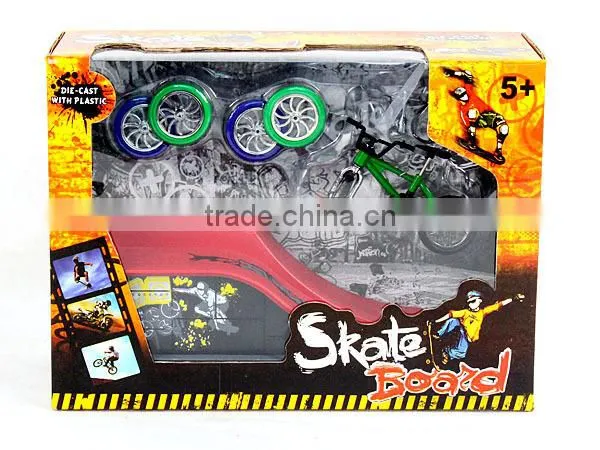 Toy Finger Skateboard Fingerboard With Ramp
