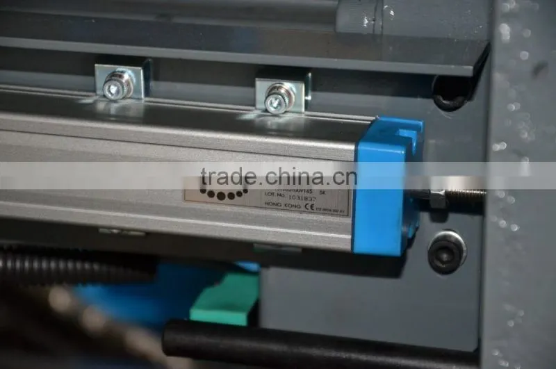 130Ton Precise Plastic Injection Molding Machine