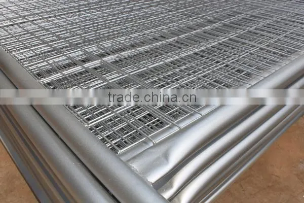 Australia type temporary mobile fence with plastic feet