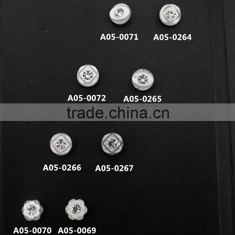 2014 new bulk rhinestone button