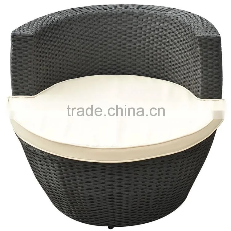 Outdoor Living Modern Garden Constitute Coffee Rattan Table Chair Set