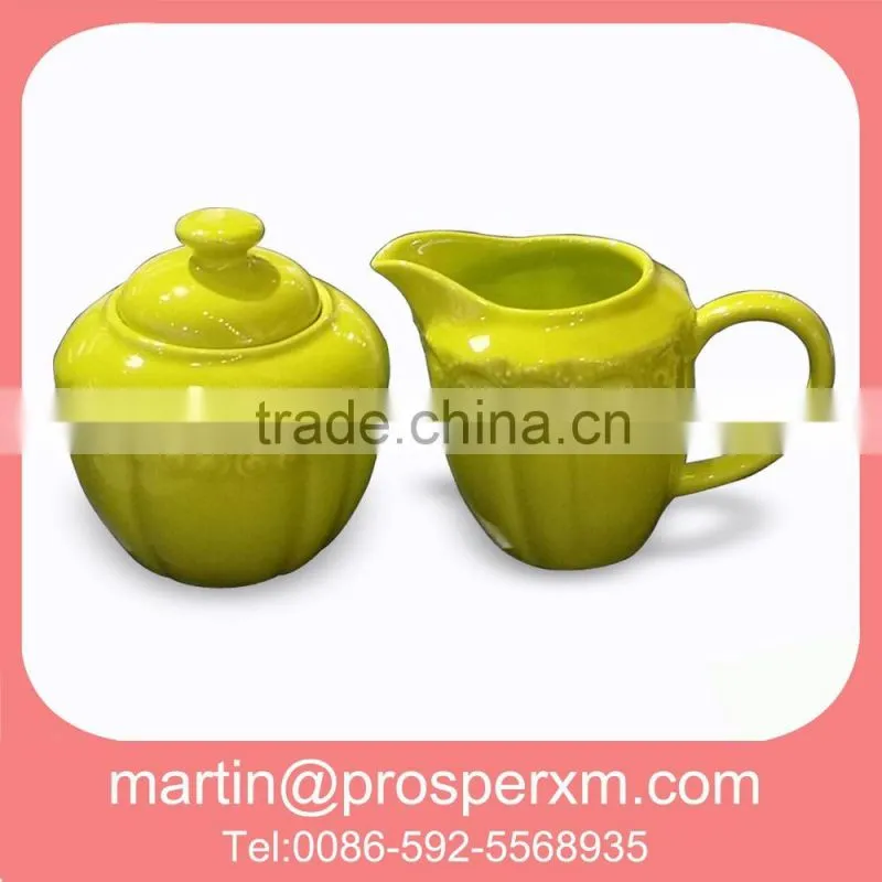 Ceramic sugar jar and creamer set