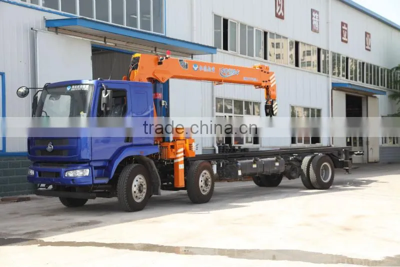 12 ton truck mounted crane SQ12S4 on sale 300 Kn.m at 2.5 m crane truck high quality truck crane