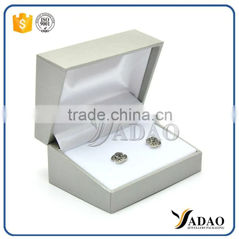 wholesale customized plastic box logo with free sample