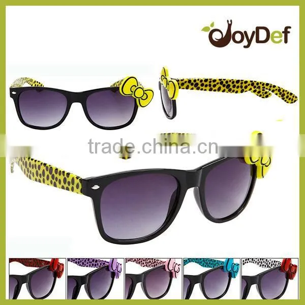 2016 The popular unique design wood outdoor promotional eco-friendly polarized sunglasses