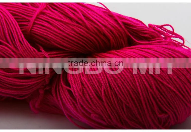 Brushed acrylic yarn