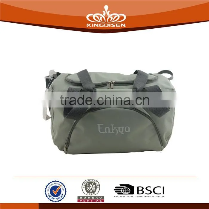 Convenient large capacity travel bag for traveling