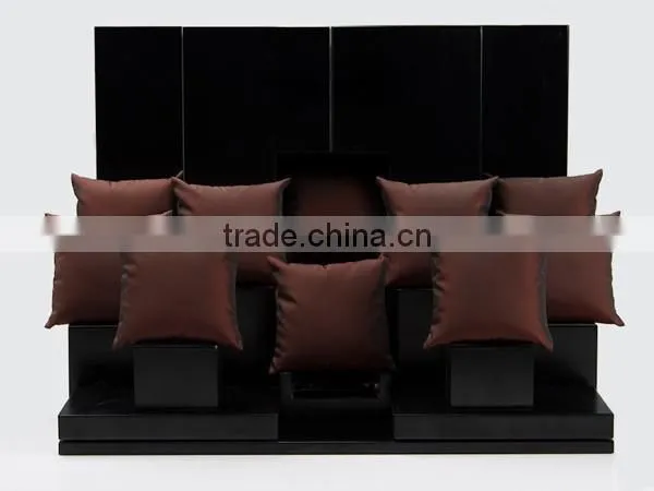 Table Top Lacquer Wooden Watch Display Stand Custom Color
