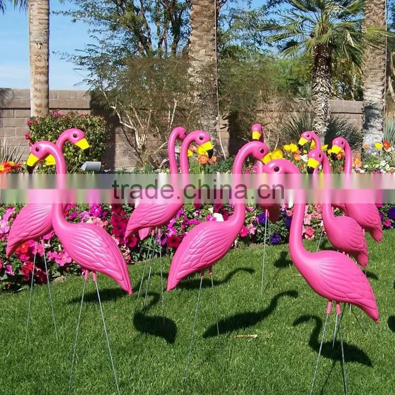 1 Pair Red Lawn Flamingo Figurine Plastic Party Grassland Garden Ornaments Decoration
