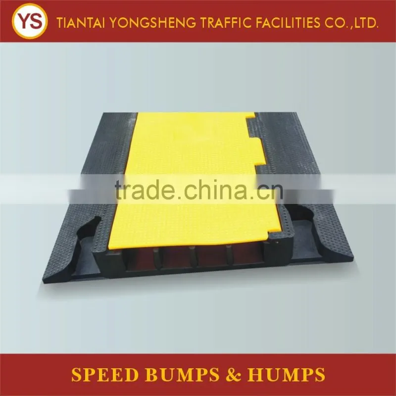 4 Channels Rubber Cable Road Ramp/Cable Protectors