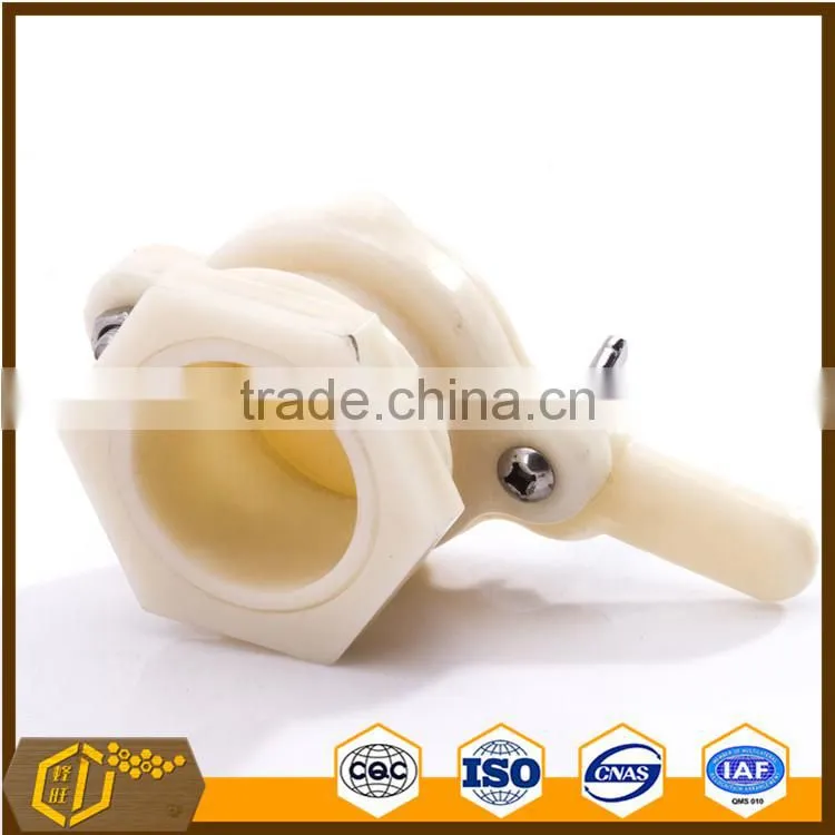 plastic honey gate
