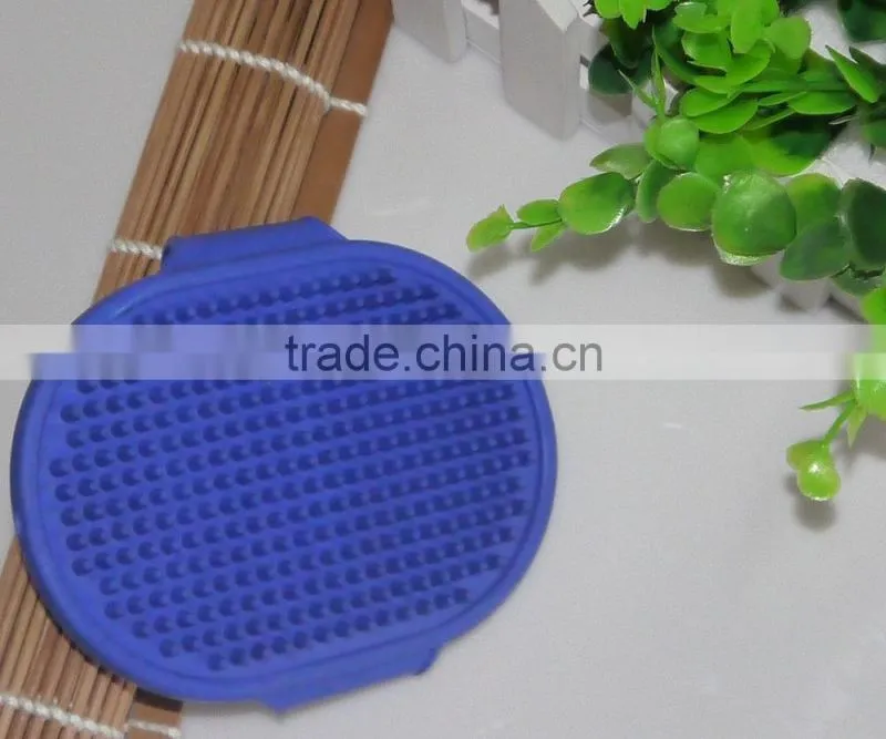 rubber palm brush
