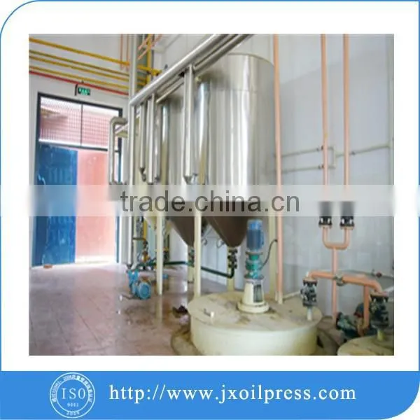 In refining line centrifugal extracting machine