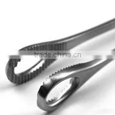 Sponge Locking Forceps