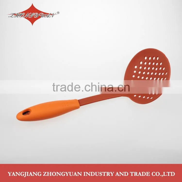 High quality plastic coating nylon kitchen tools of slotted Shovel