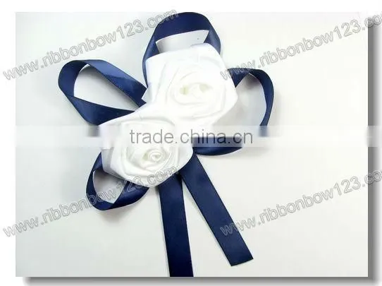 Polyester organza bow tie used on the garment