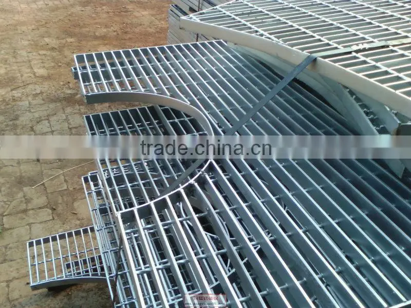 Galvanized Stair Treads with Anti Slip Nosing
