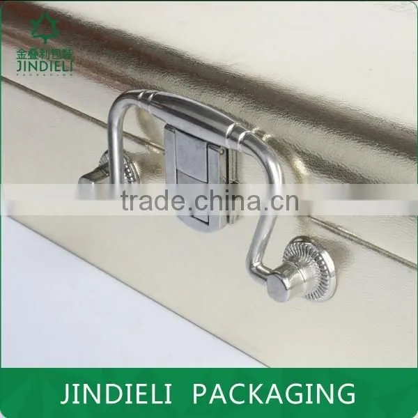 top sale beauty leather cosmetic box packaging with decorative handle