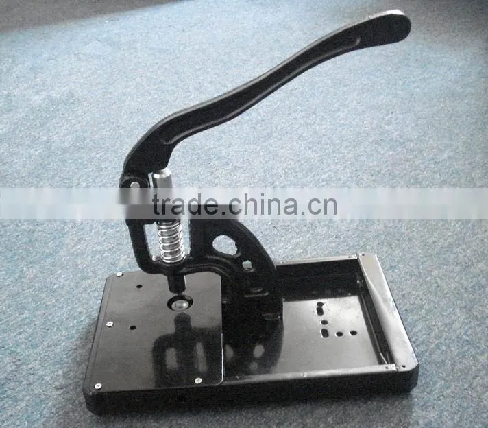 automatic punching machine used 10.5mm and 13.5mm eyelet
